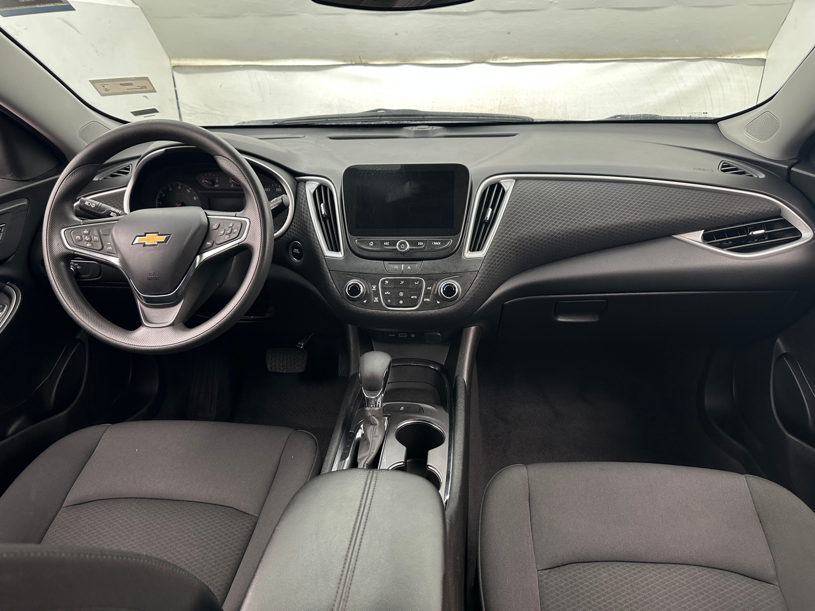 Thumbnail: 2023 Chevrolet Malibu - 3