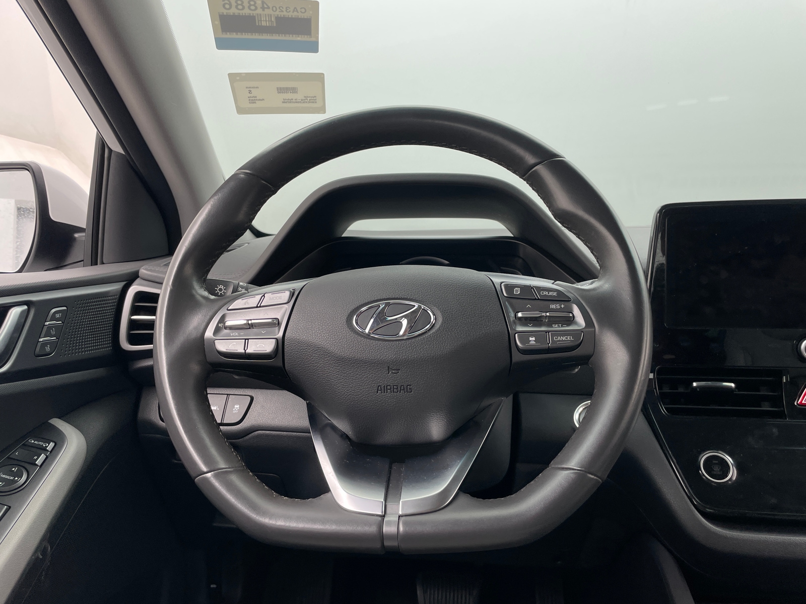 Thumbnail: 2022 Hyundai Ioniq - 4