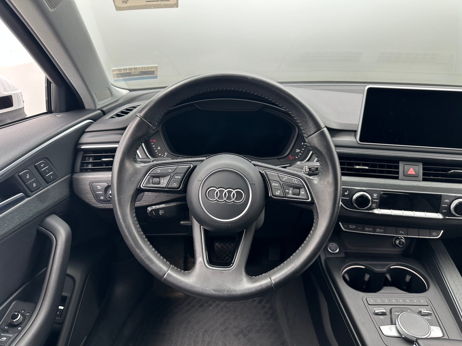 Thumbnail: 2017 Audi A4 - 4
