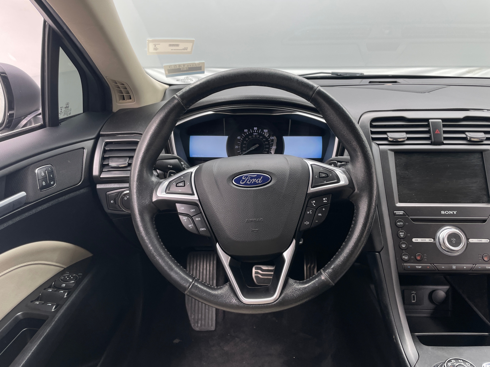 Thumbnail: 2017 Ford Fusion - 4