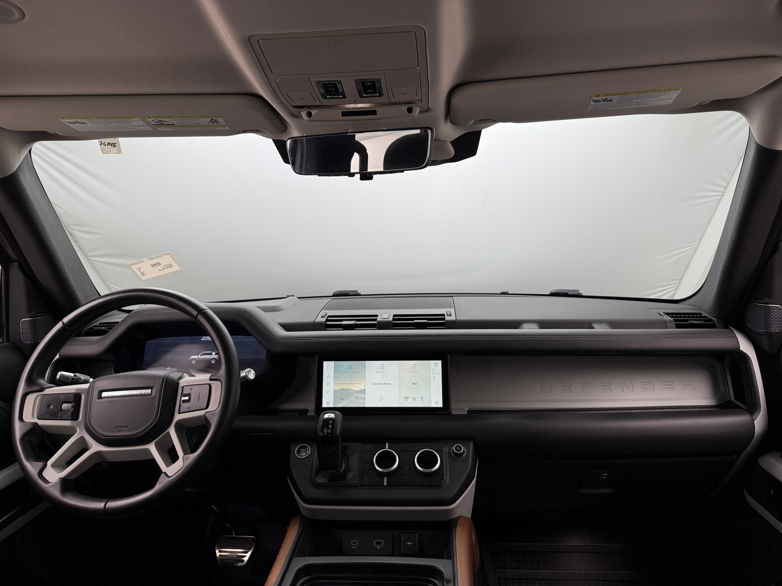 Thumbnail: 2020 Land Rover Defender - 2