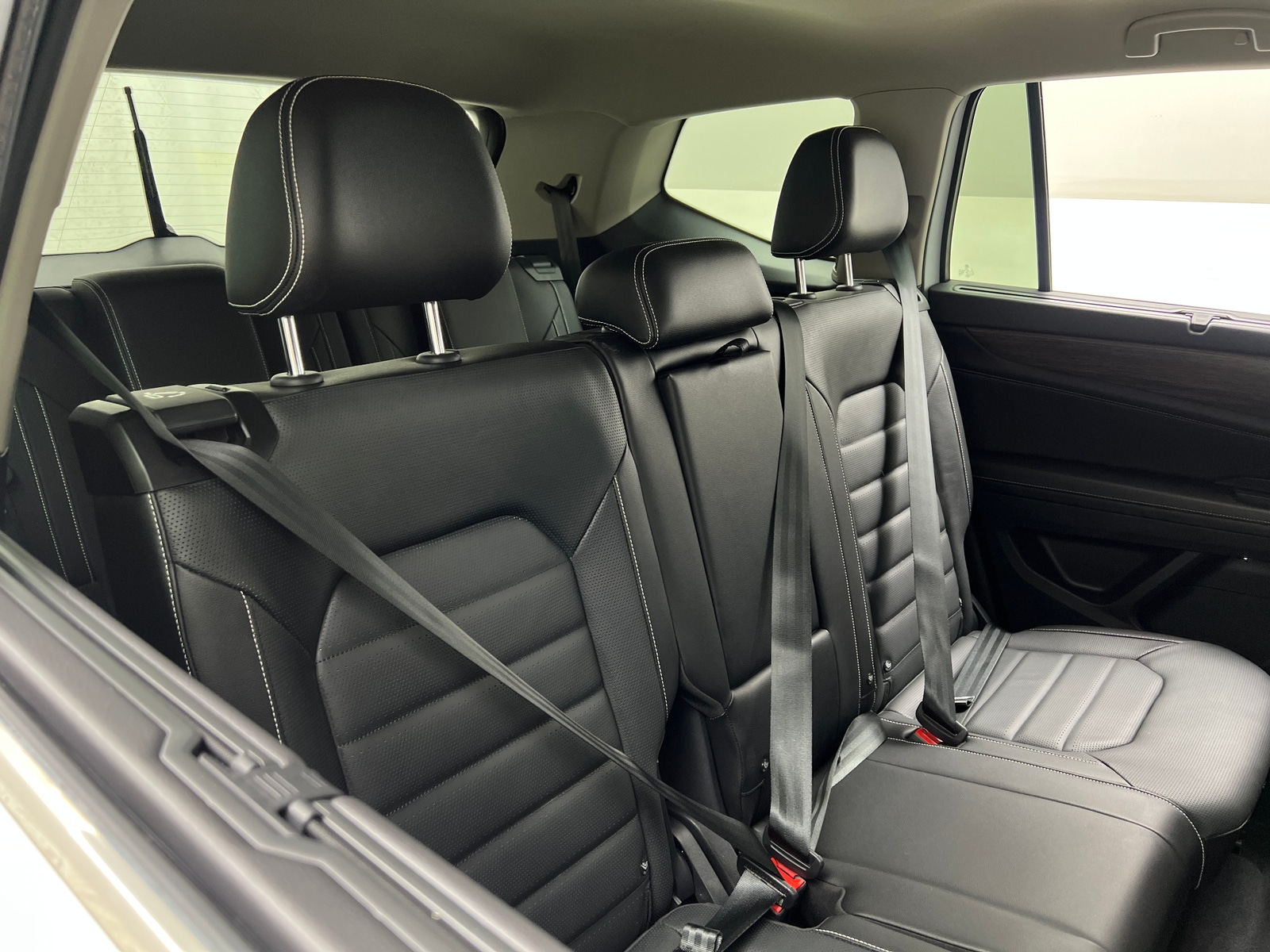 Thumbnail: 2024 Volkswagen Atlas - 5