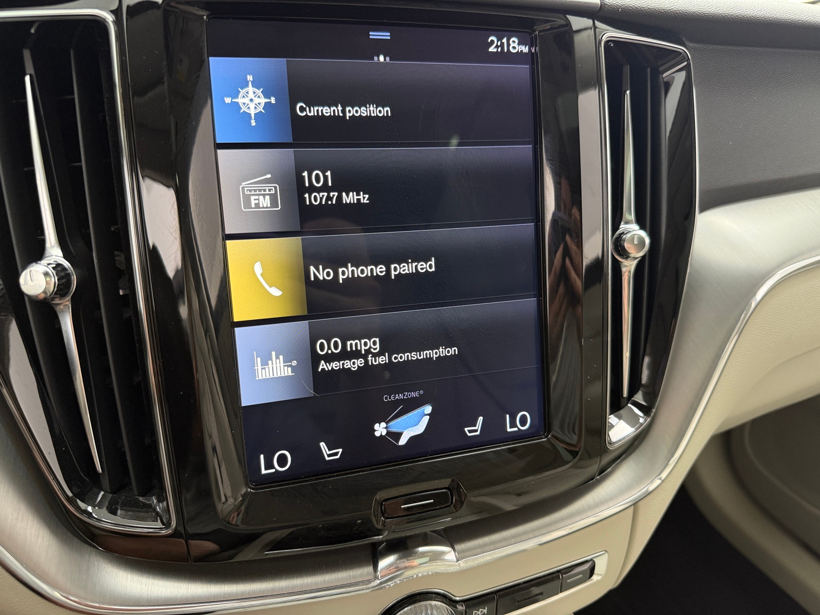 Thumbnail: 2019 Volvo XC60 - 3