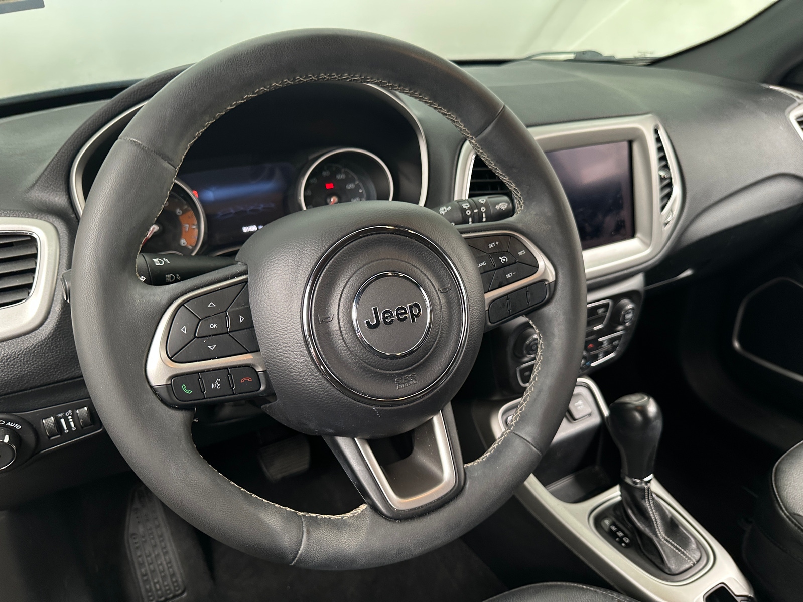 Thumbnail: 2021 Jeep Compass - 4