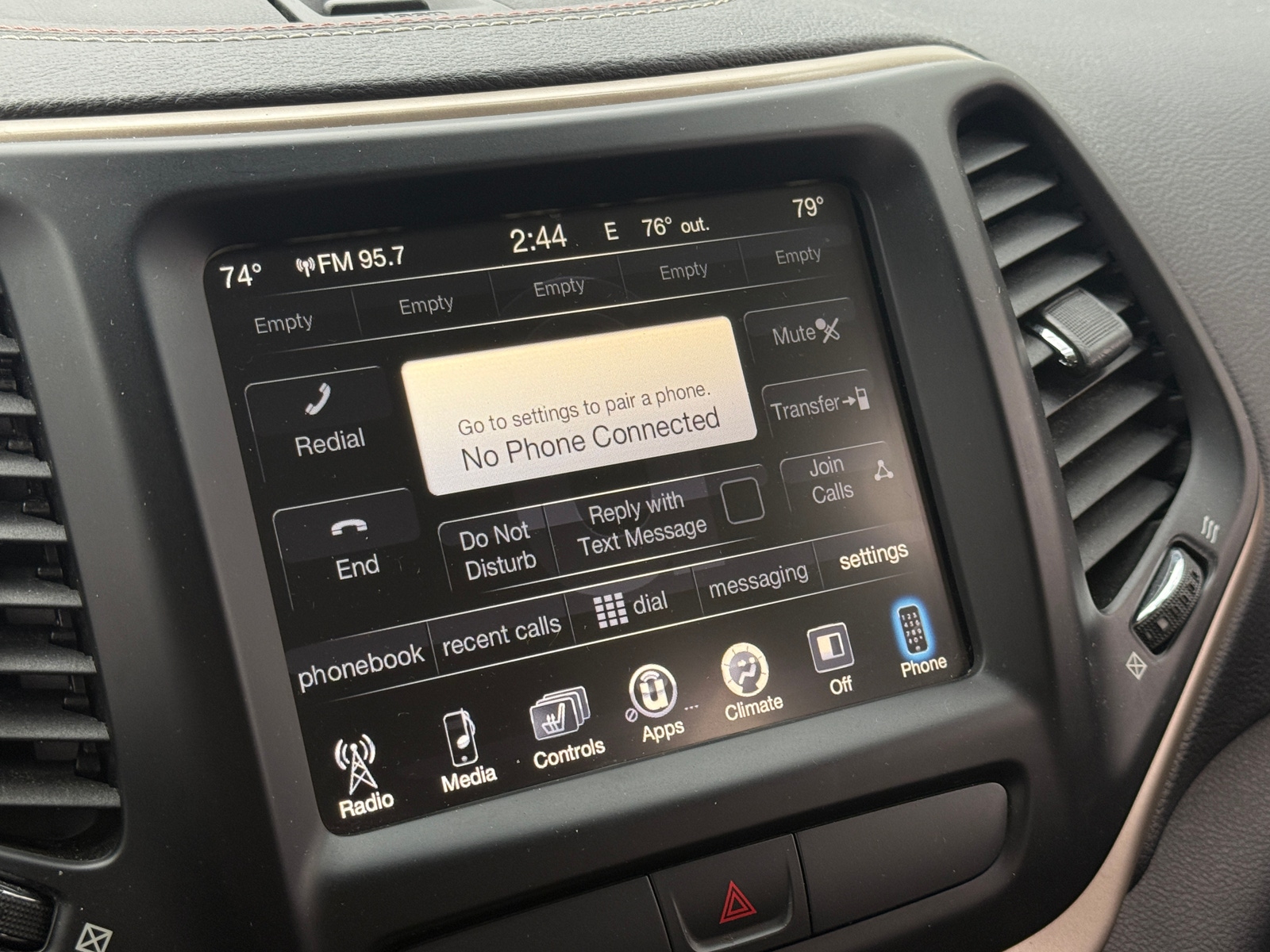 Thumbnail: 2016 Jeep Cherokee - 4