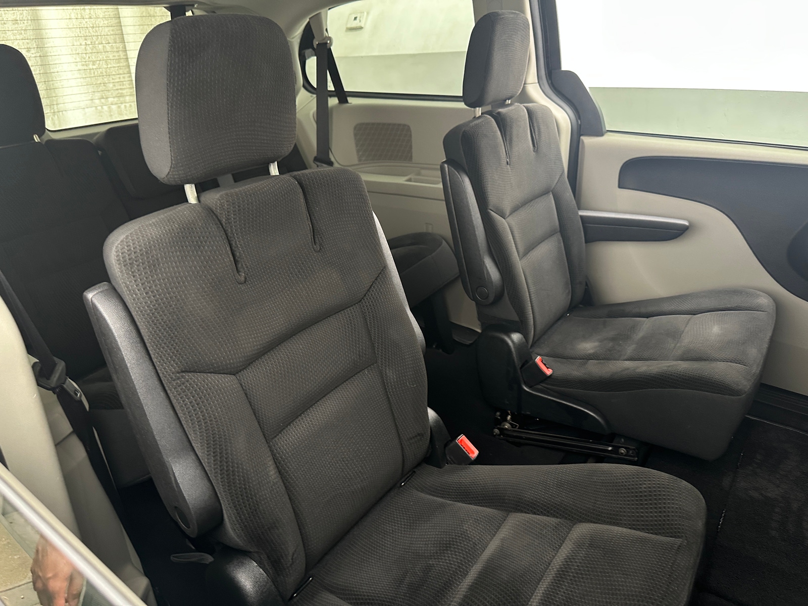 Thumbnail: 2018 Dodge Grand Caravan - 6