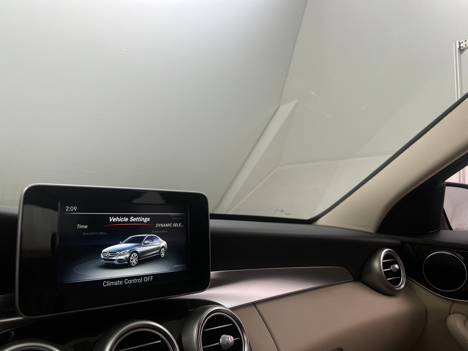 Thumbnail: 2017 Mercedes-Benz C-Class - 3