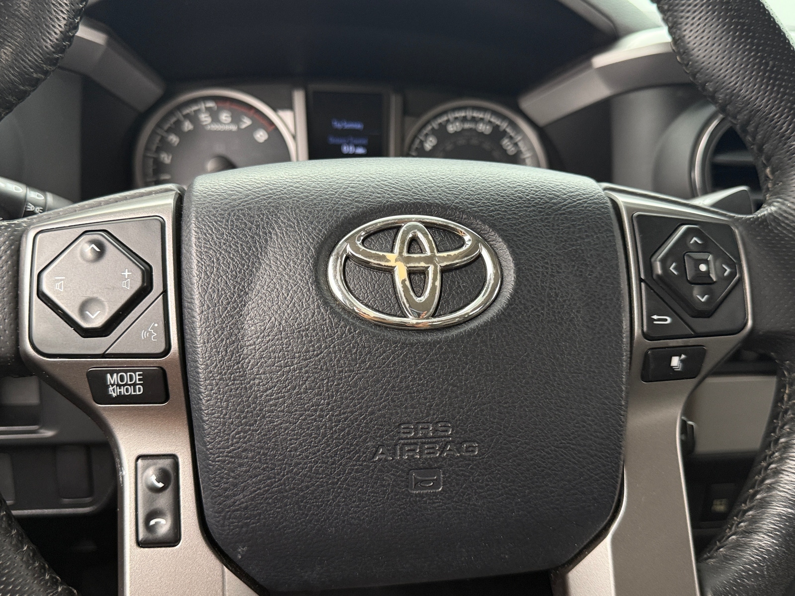 Thumbnail: 2017 Toyota Tacoma - 5