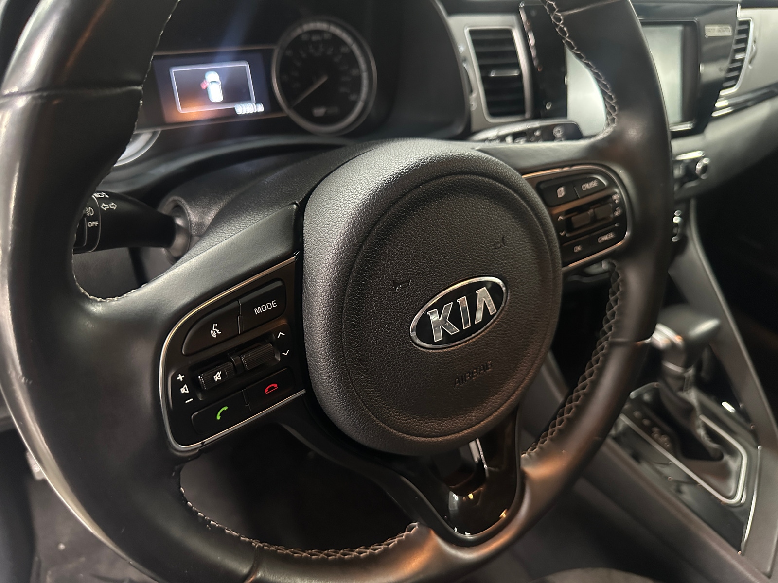 Thumbnail: 2017 Kia Niro - 4