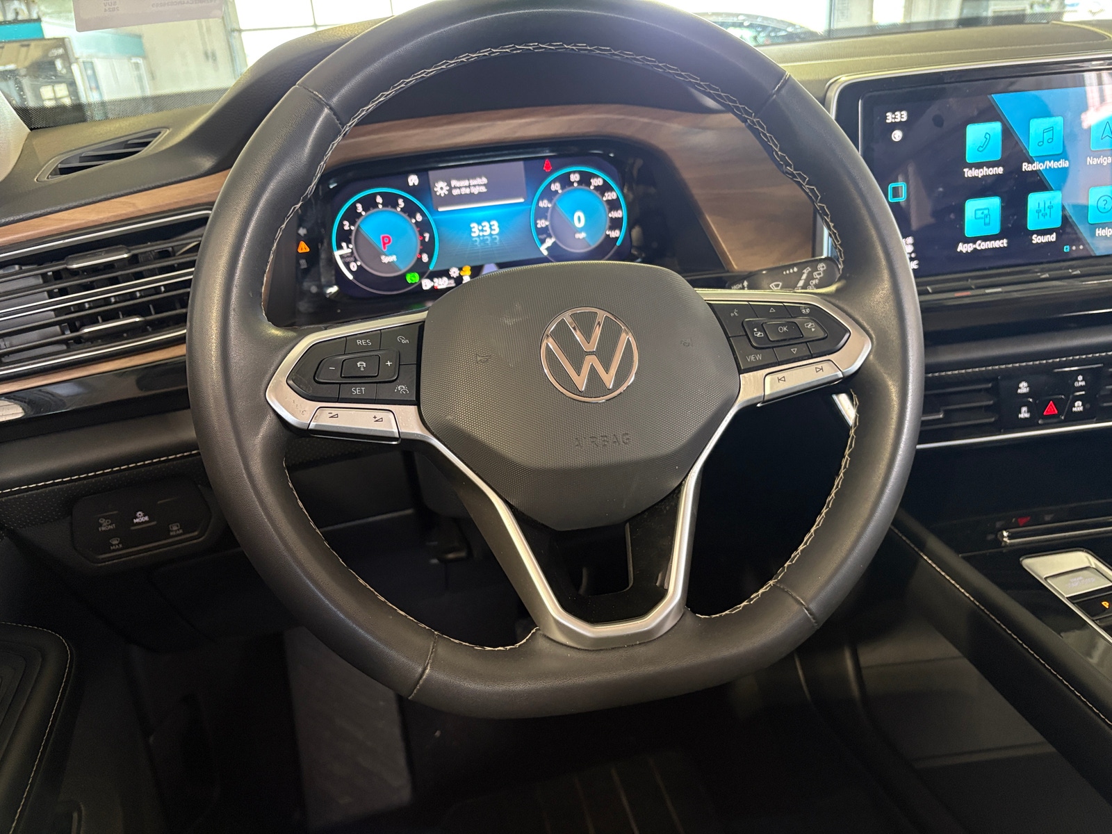 Thumbnail: 2024 Volkswagen Atlas - 4