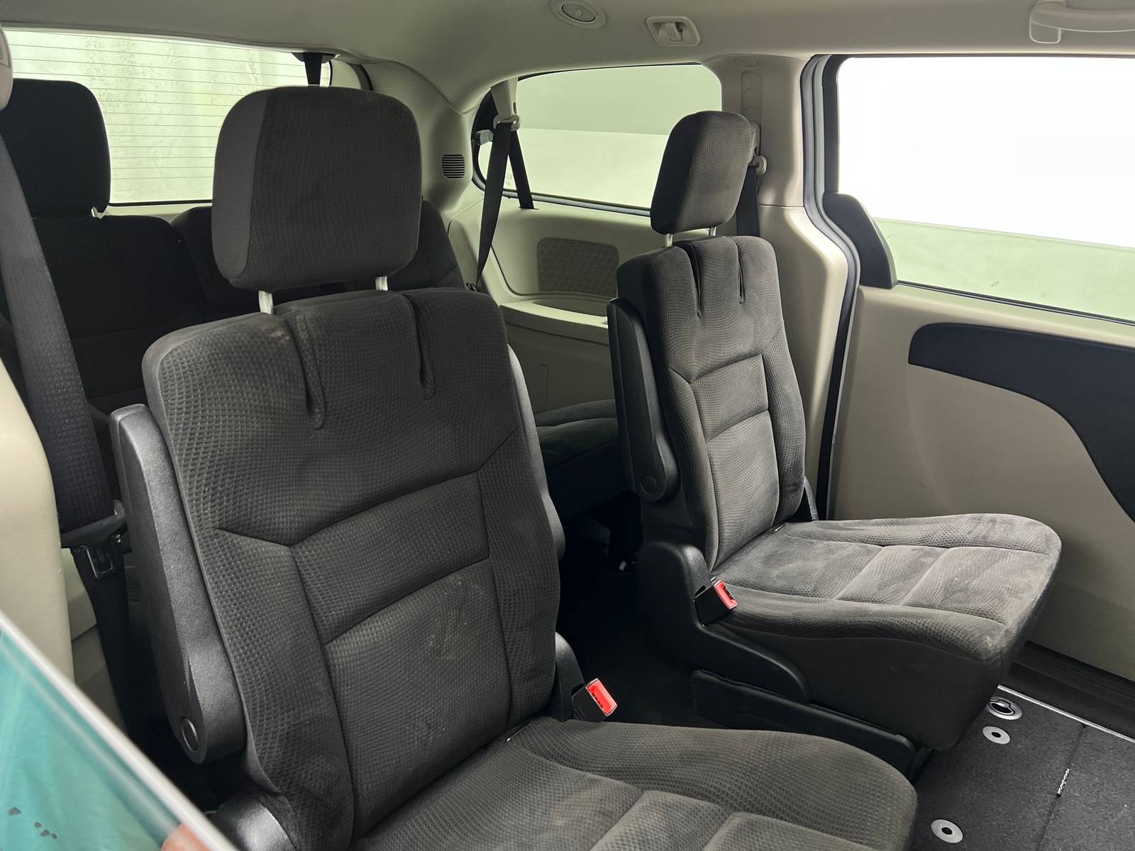 Thumbnail: 2017 Dodge Grand Caravan - 6
