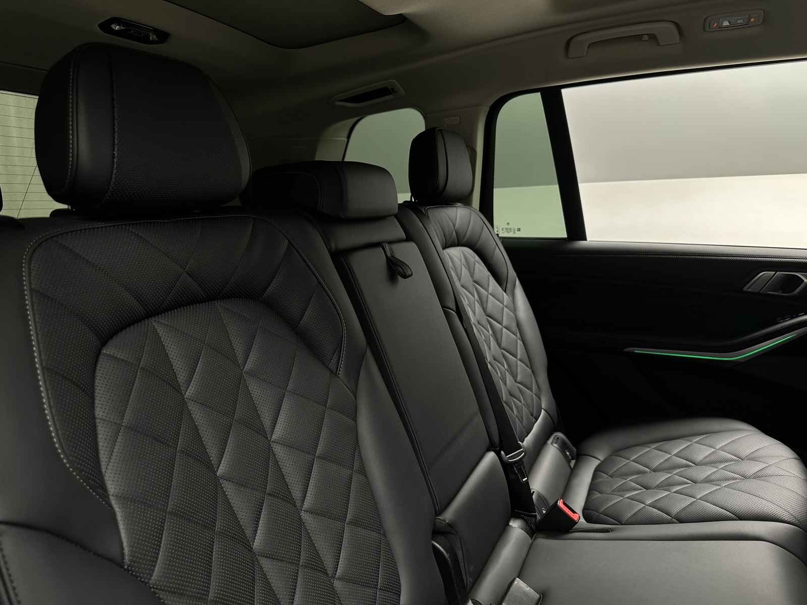 Thumbnail: 2025 BMW X7 - 5