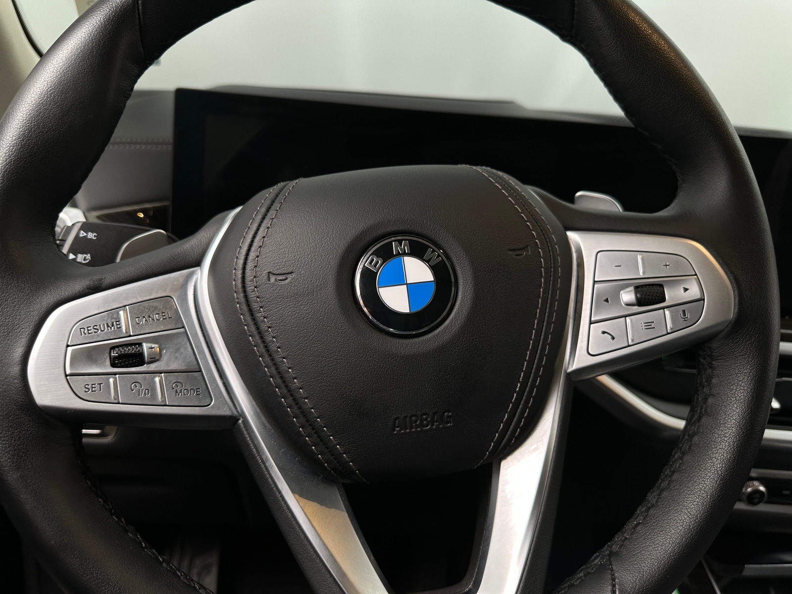 Thumbnail: 2025 BMW X7 - 4