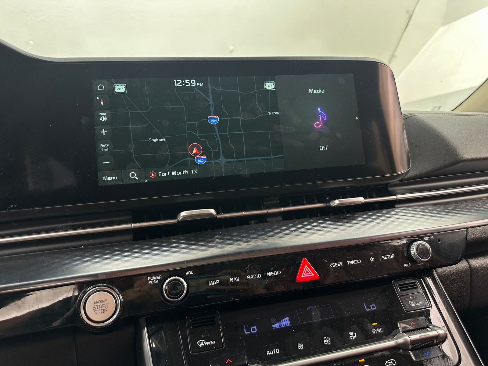 Thumbnail: 2022 Kia Carnival - 3