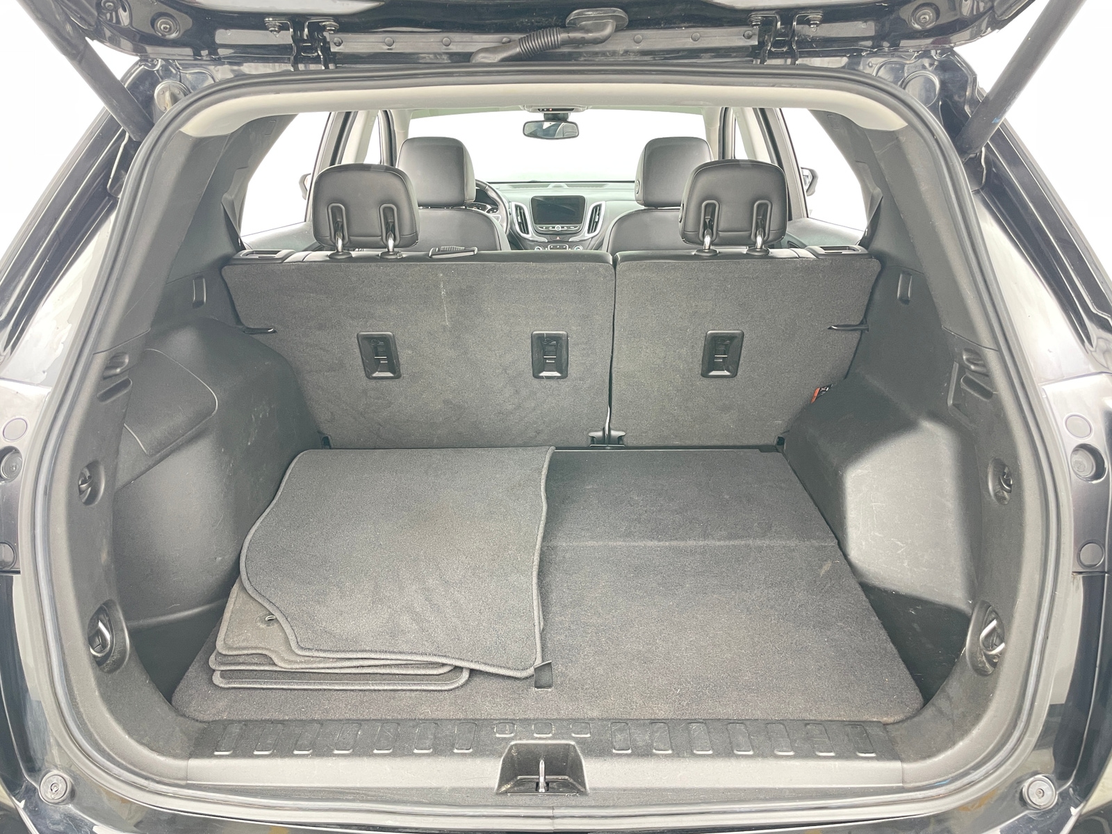 Thumbnail: 2020 Chevrolet Equinox - 6