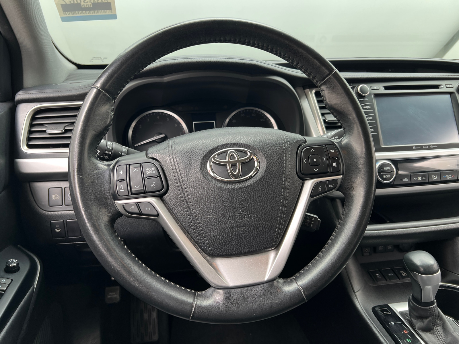 Thumbnail: 2017 Toyota Highlander - 4