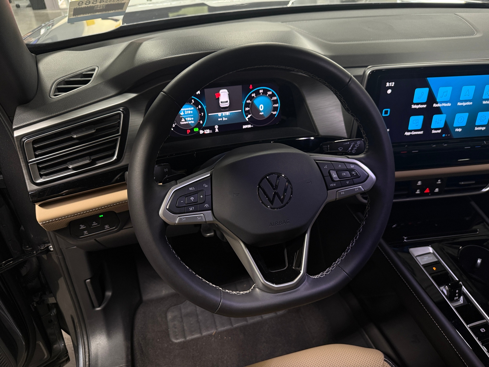 Thumbnail: 2024 Volkswagen Atlas - 4