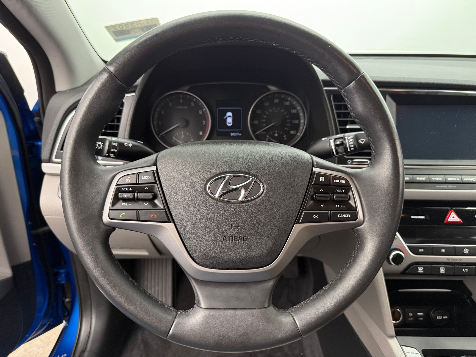 Thumbnail: 2017 Hyundai Elantra - 4