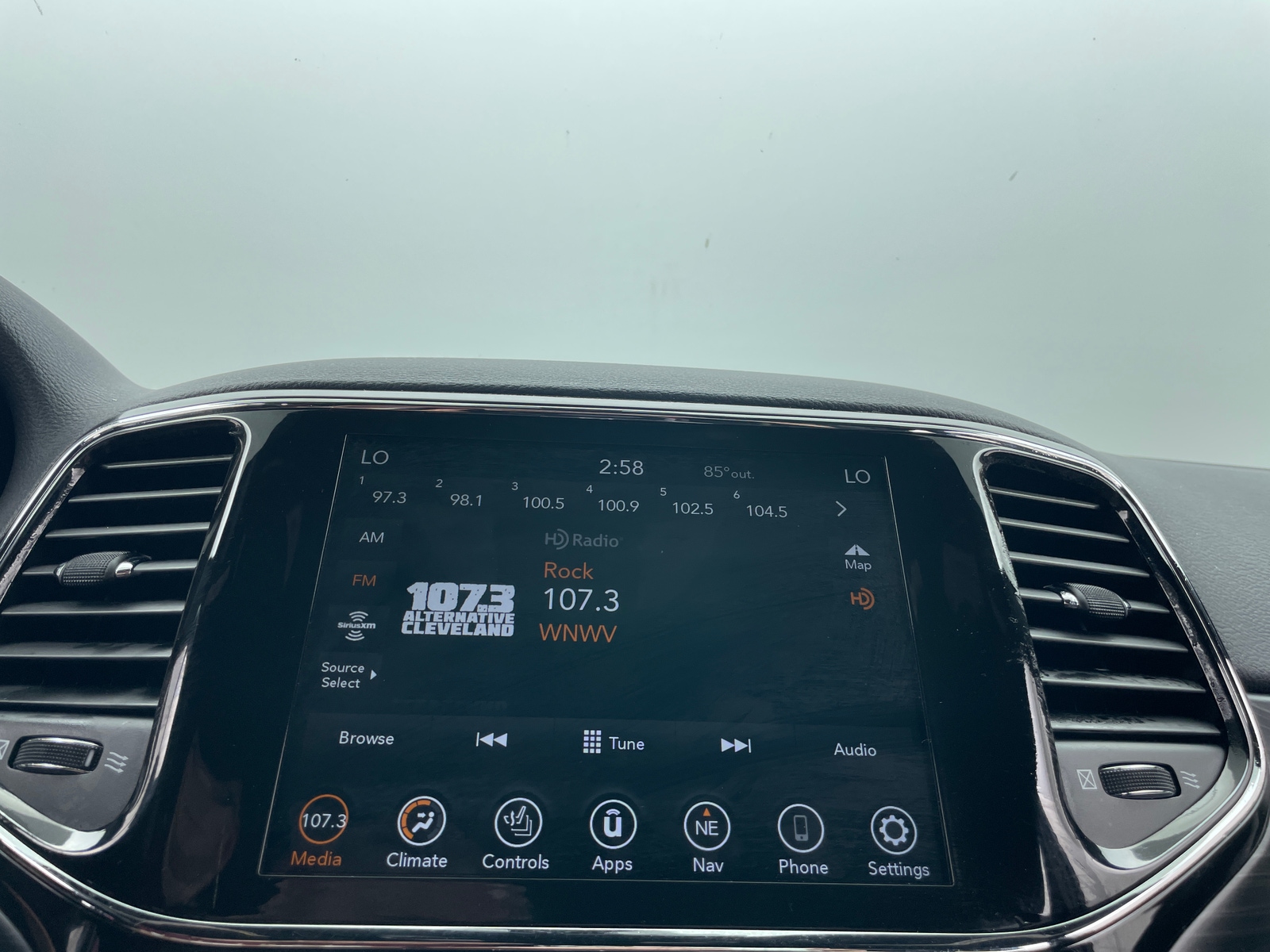 Thumbnail: 2021 Jeep Grand Cherokee - 4