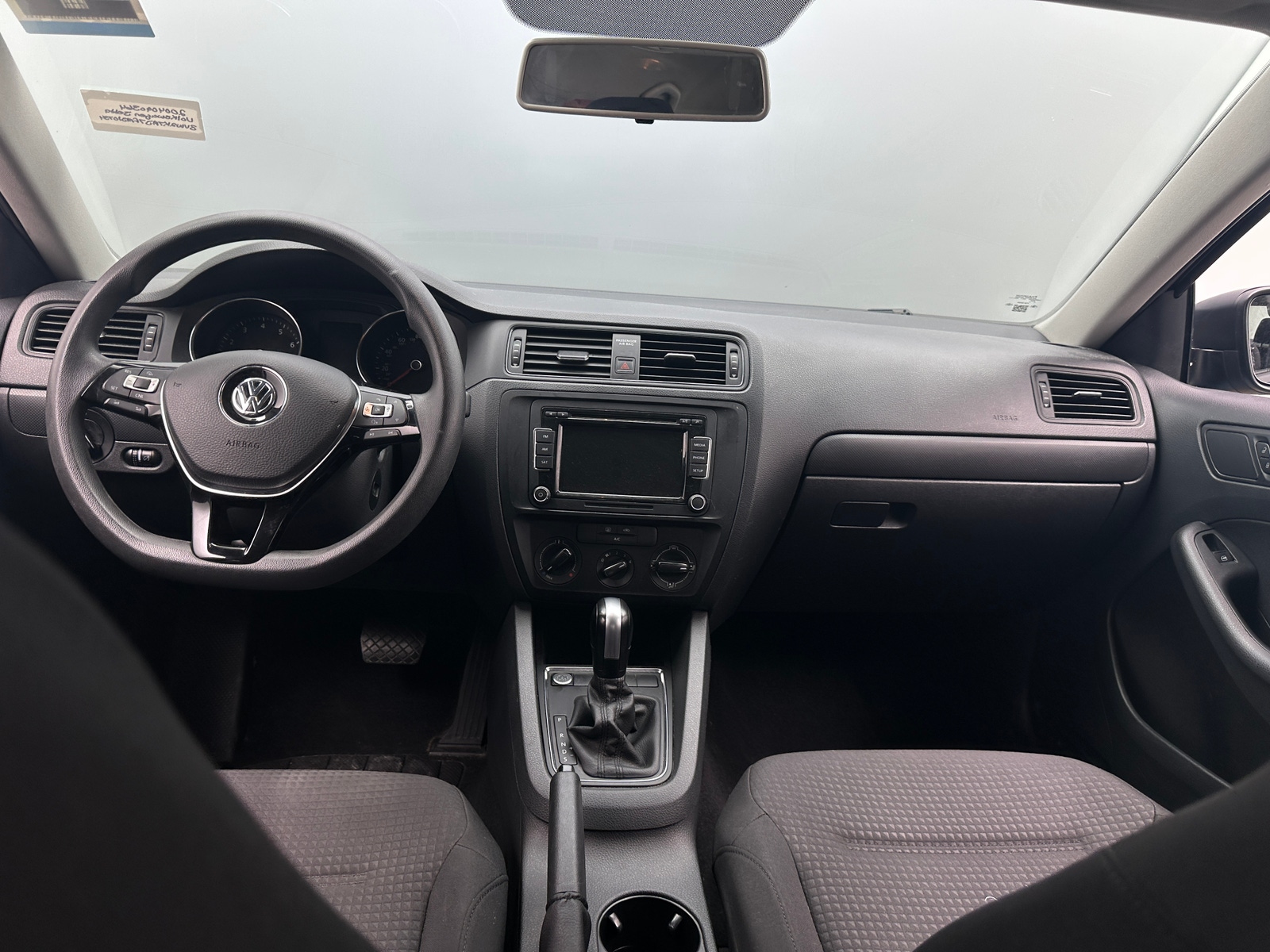 Thumbnail: 2015 Volkswagen Jetta - 3
