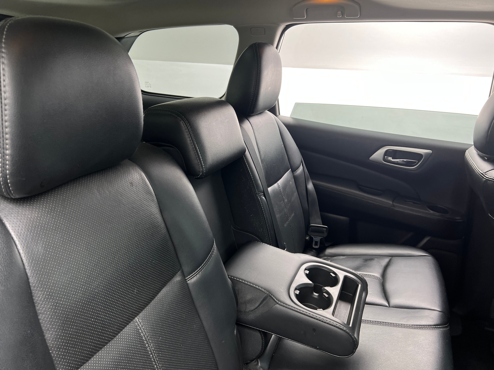 Thumbnail: 2016 Nissan Pathfinder - 5