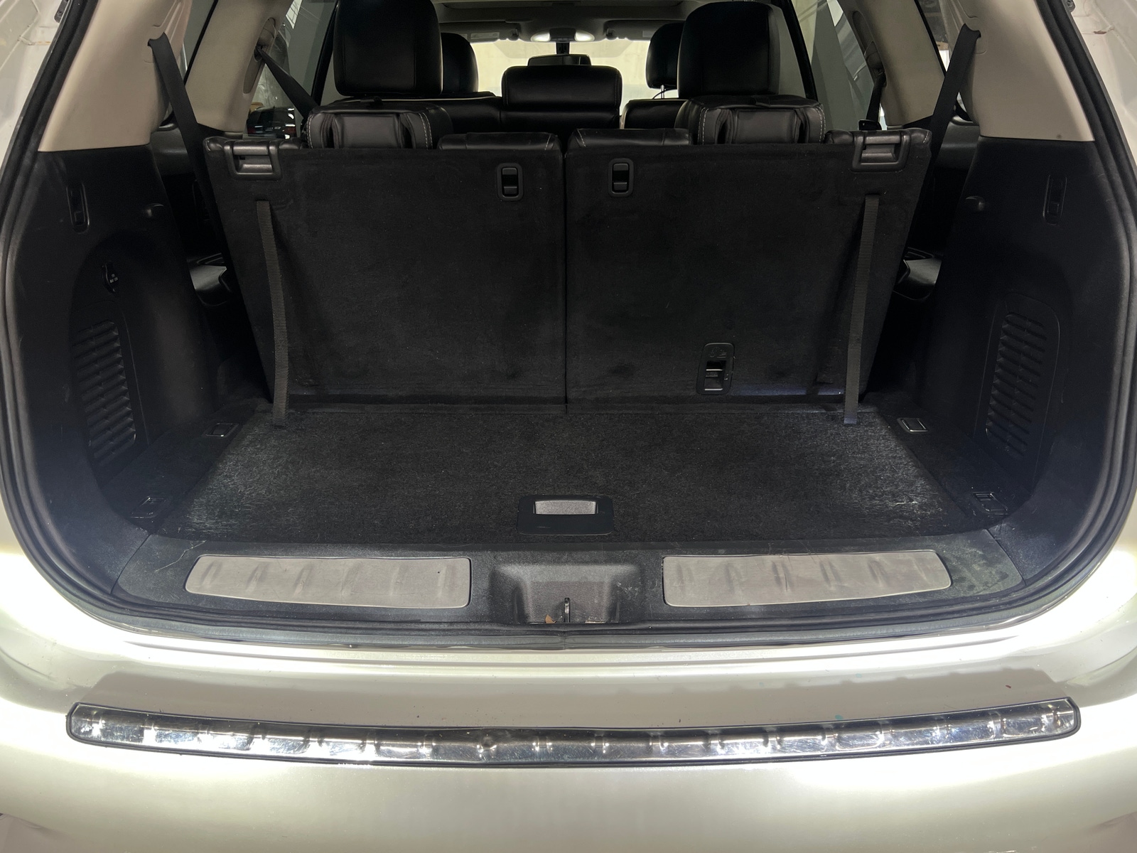Thumbnail: 2017 INFINITI QX60 - 6