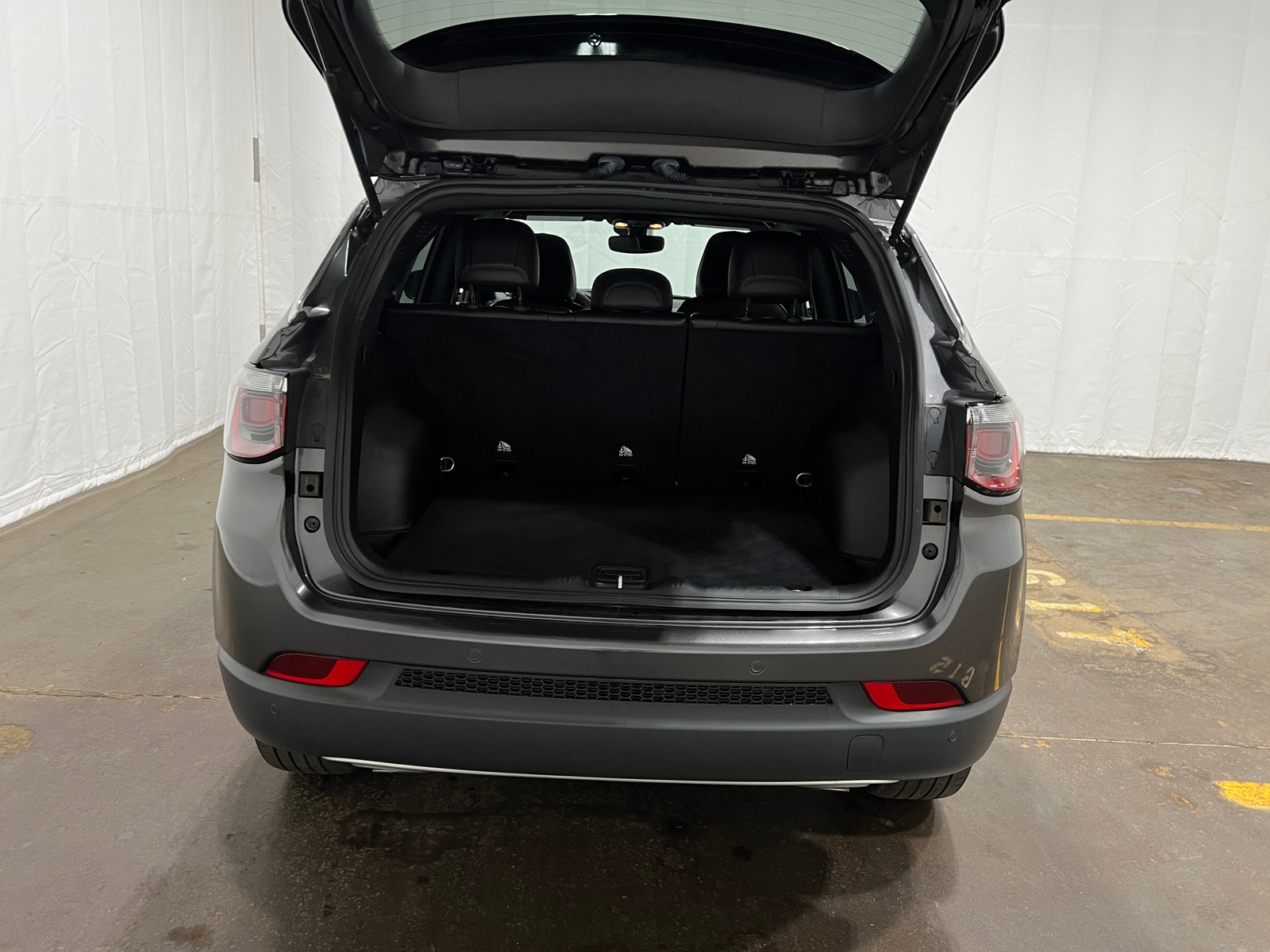 Thumbnail: 2023 Jeep Compass - 6