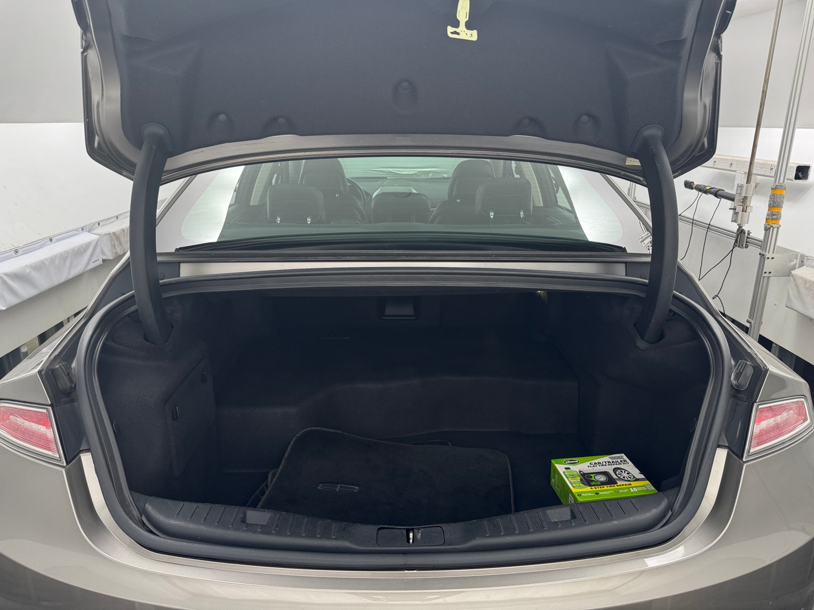 Thumbnail: 2016 Lincoln MKZ - 6