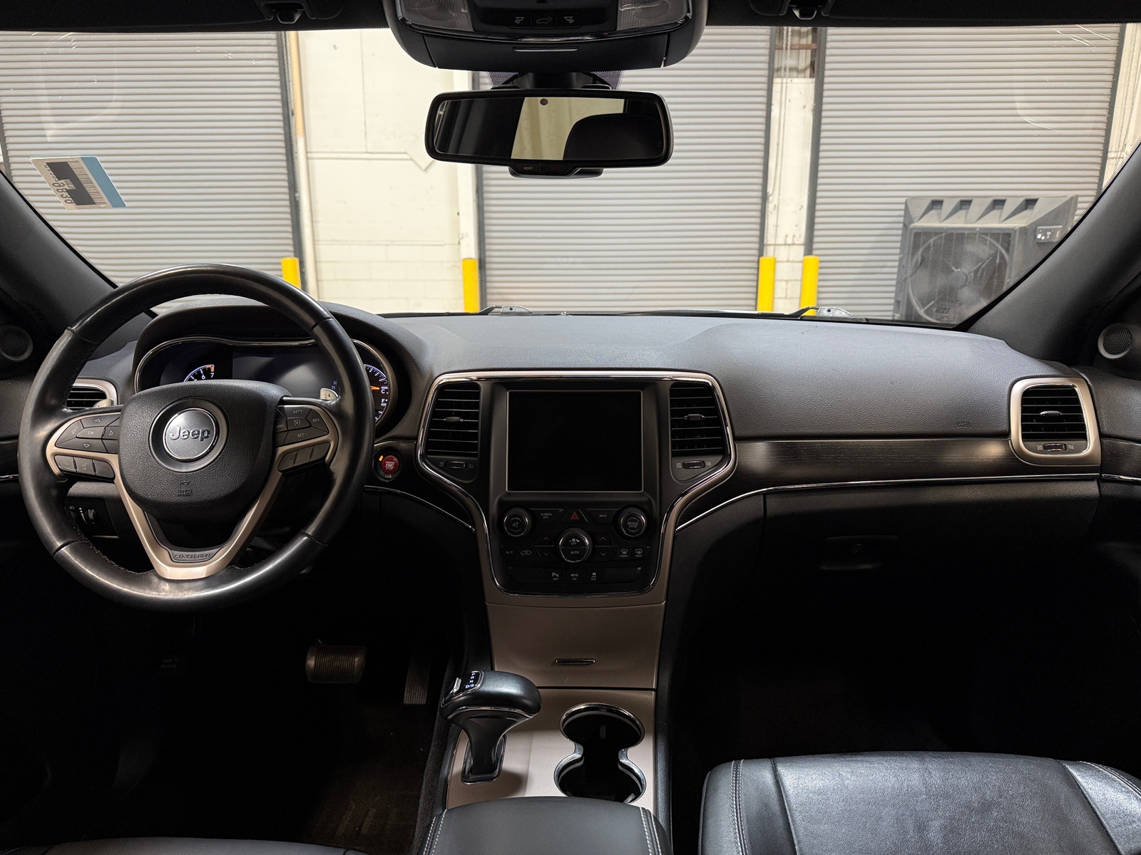 Thumbnail: 2015 Jeep Grand Cherokee - 2