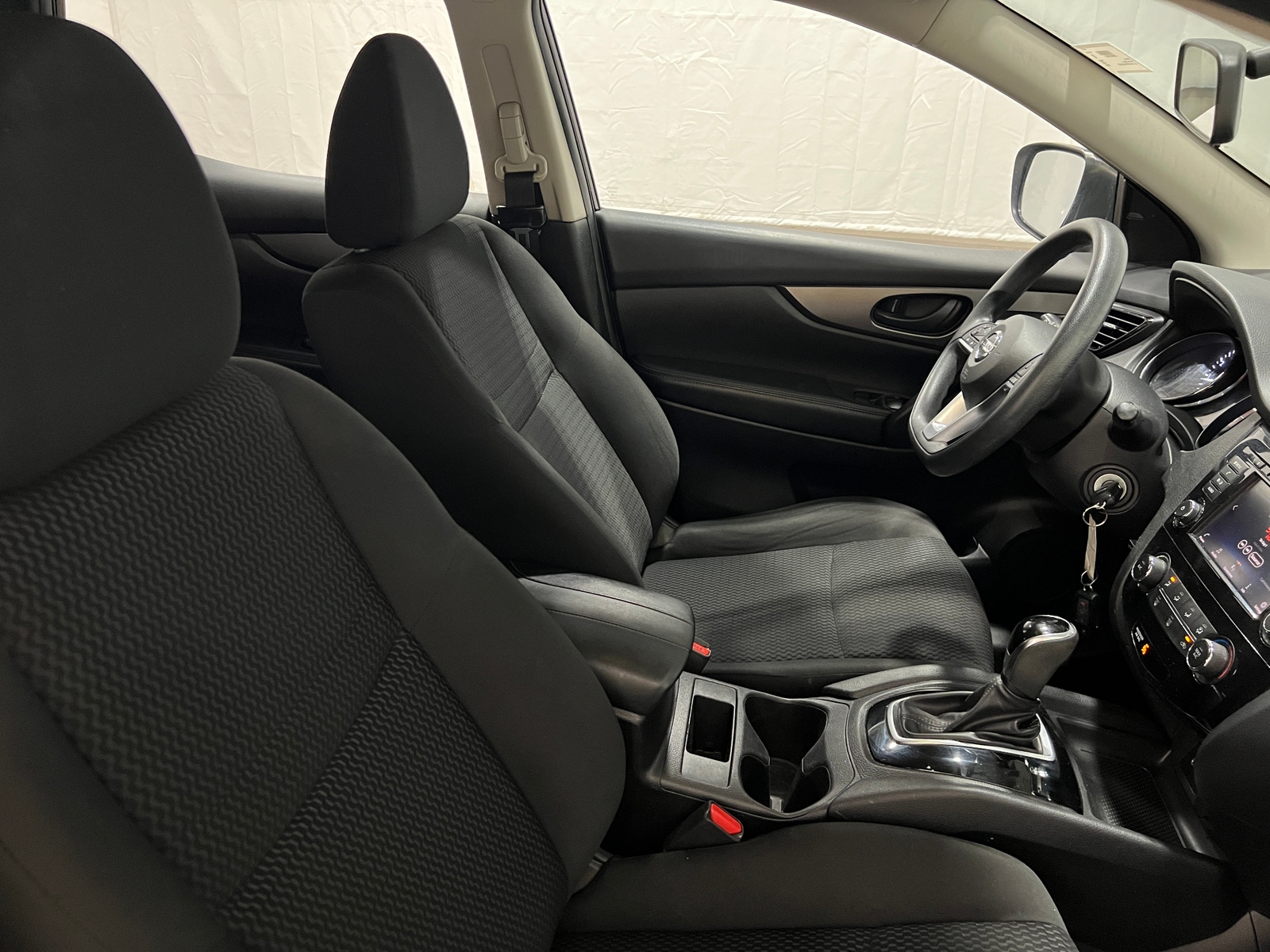Thumbnail: 2019 Nissan Rogue Sport - 2