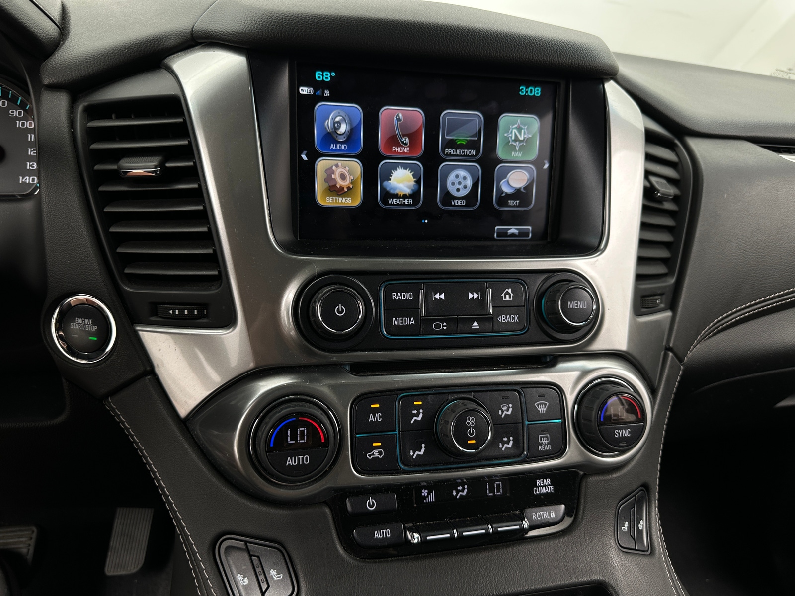 Thumbnail: 2020 Chevrolet Suburban - 3
