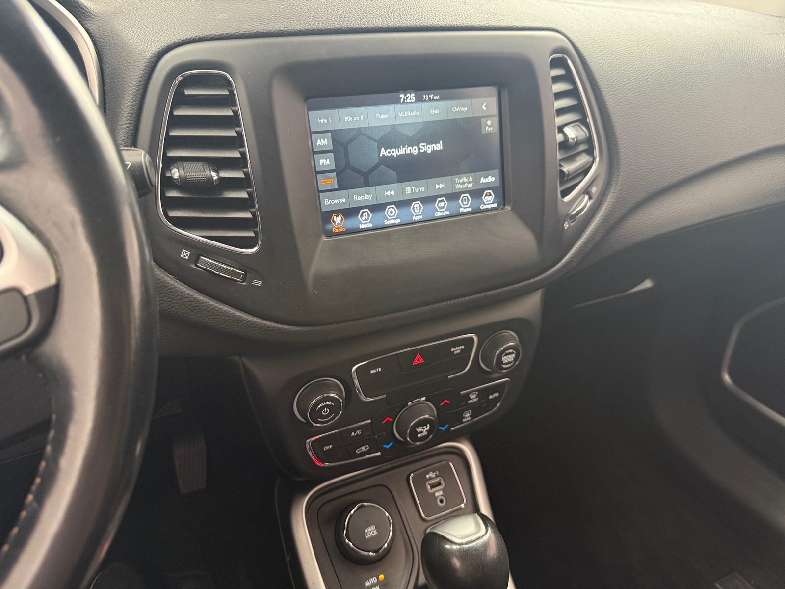 Thumbnail: 2020 Jeep Compass - 3