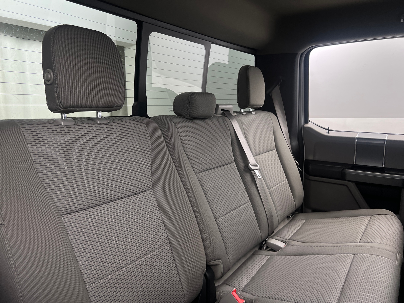 Thumbnail: 2018 Ford Econoline - 6