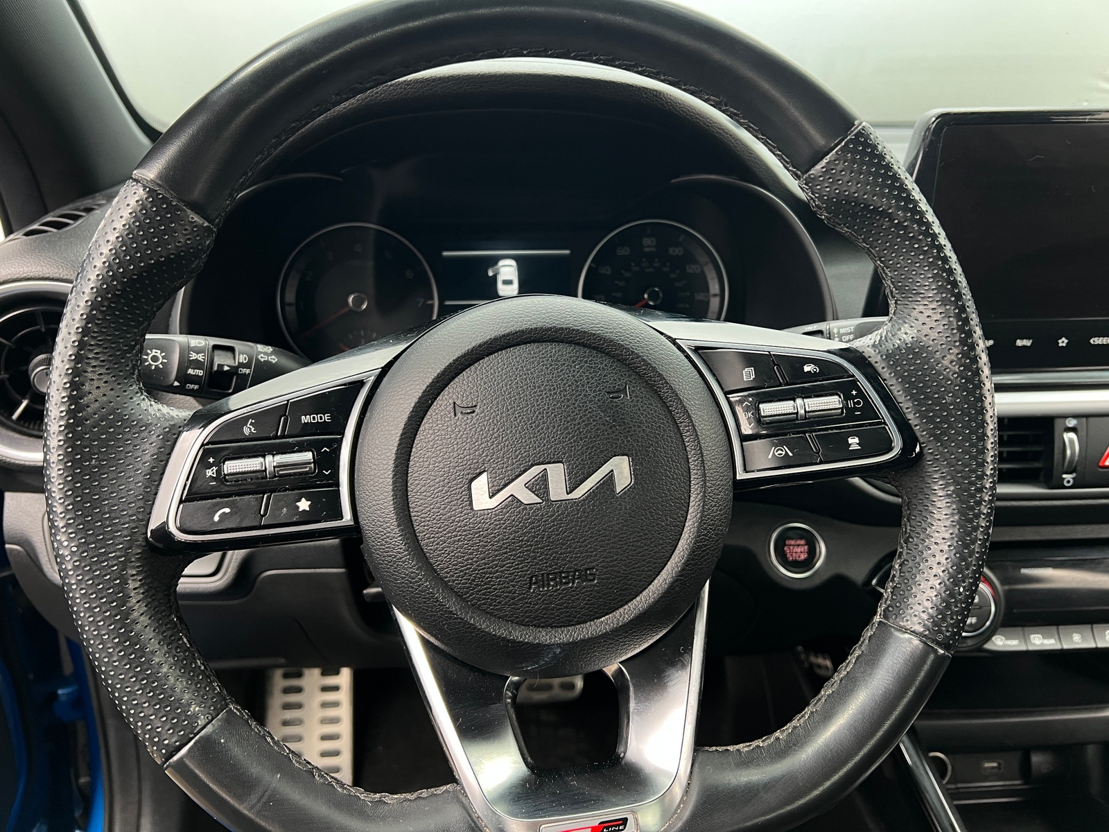 Thumbnail: 2023 Kia Forte - 5