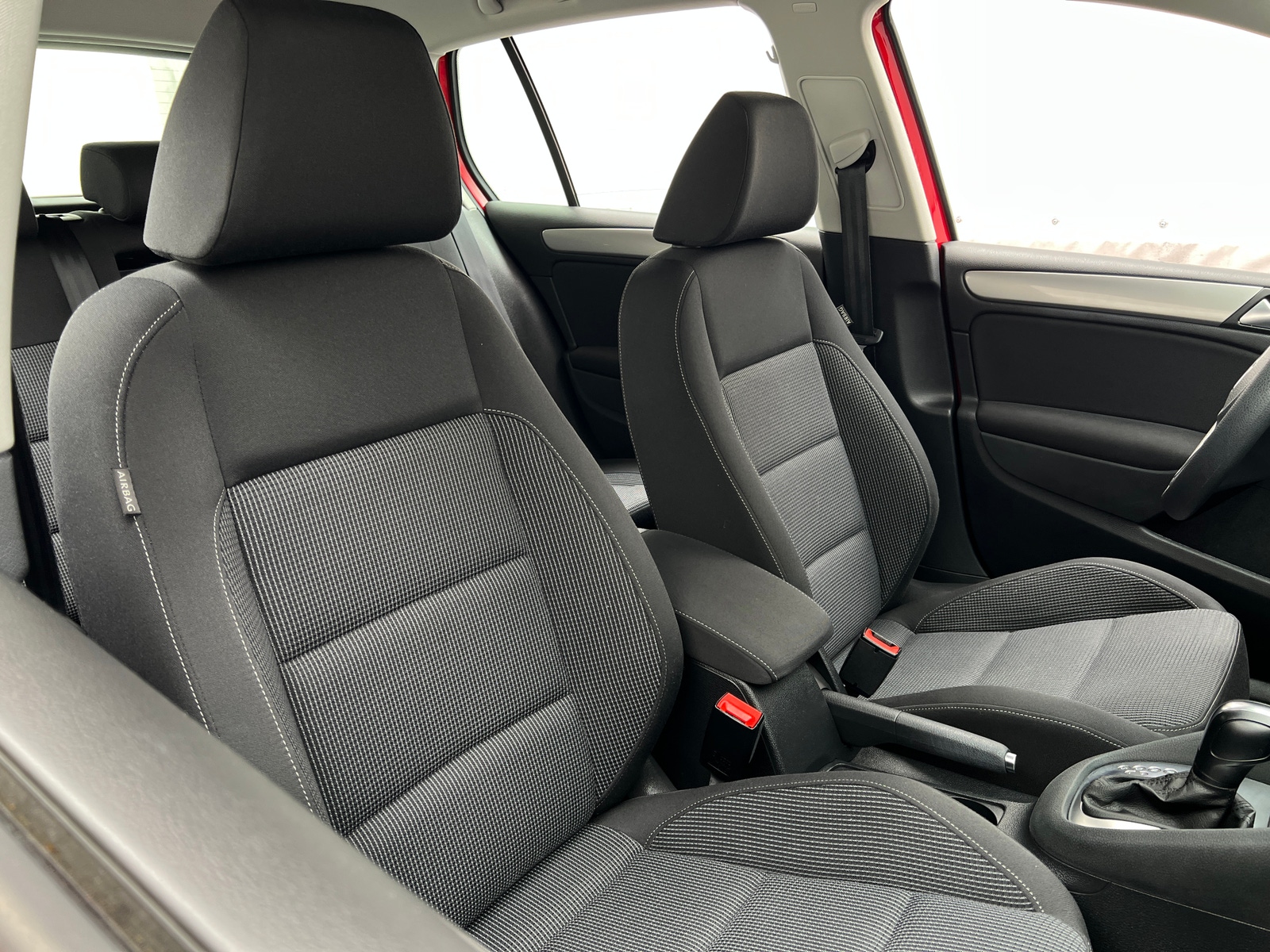 Thumbnail: 2014 Volkswagen Golf - 2