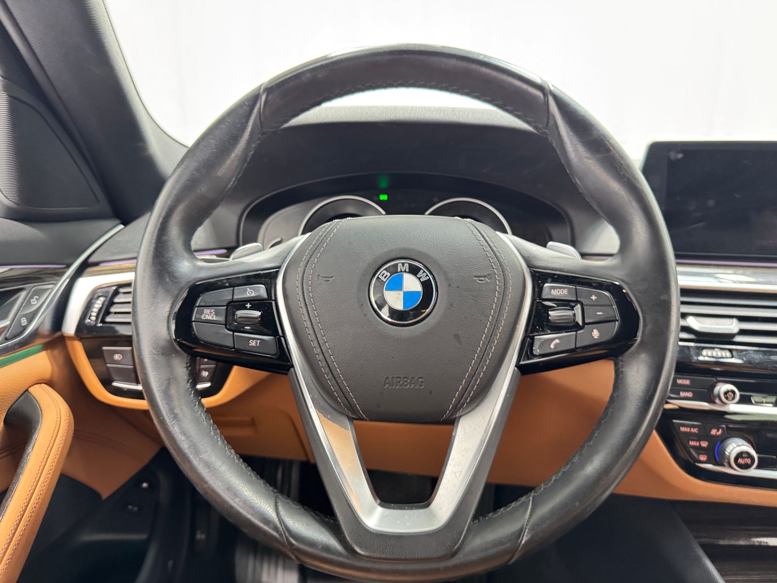 Thumbnail: 2018 BMW 5 Series - 4