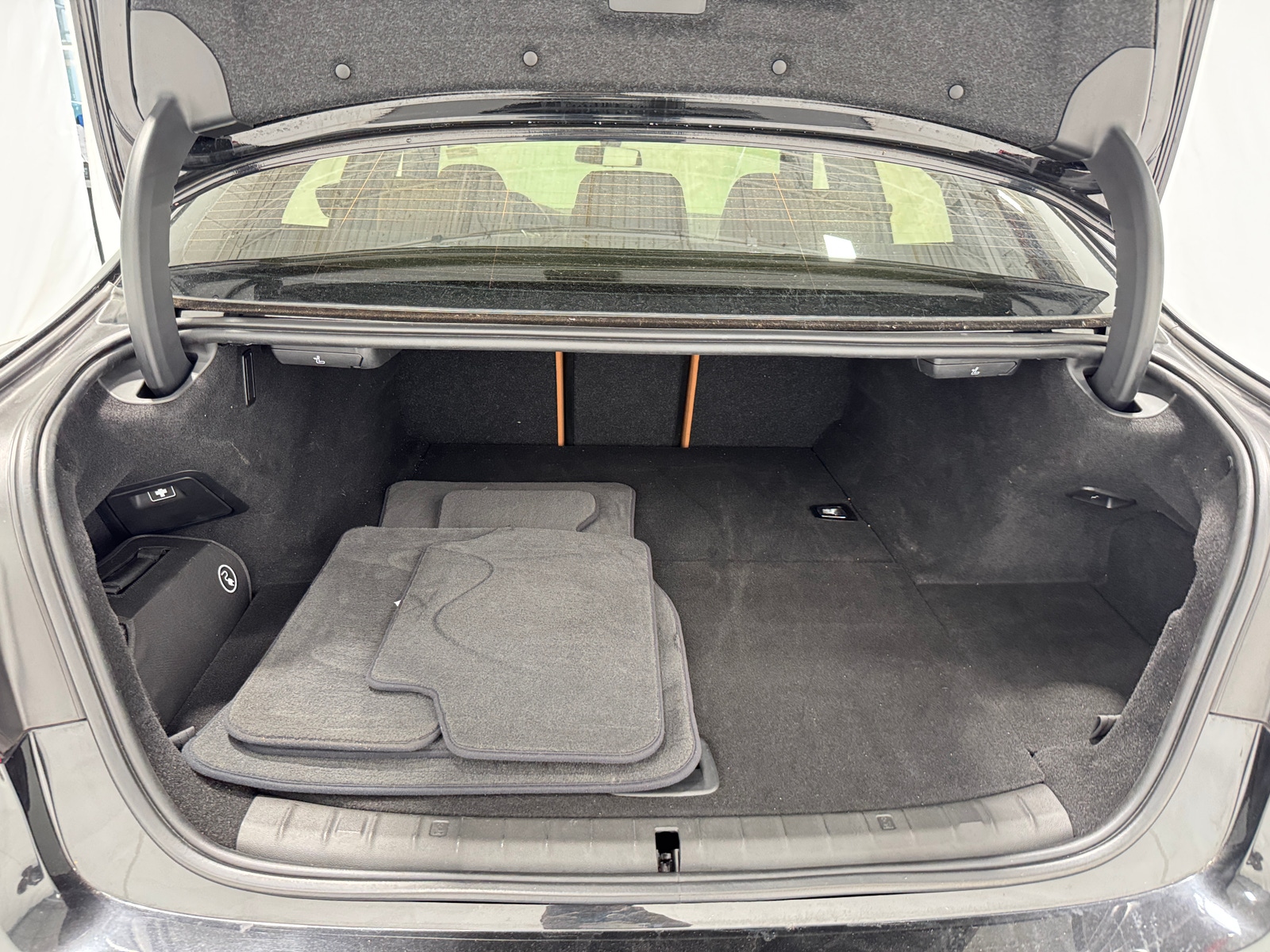 Thumbnail: 2018 BMW 5 Series - 6