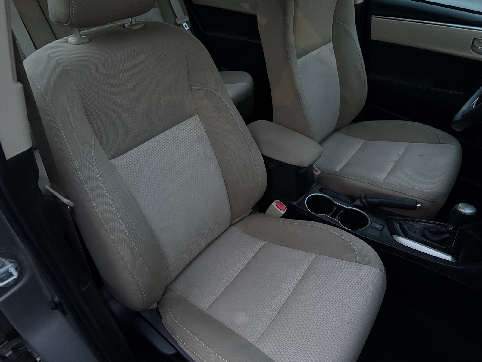 Thumbnail: 2015 Toyota Corolla - 2