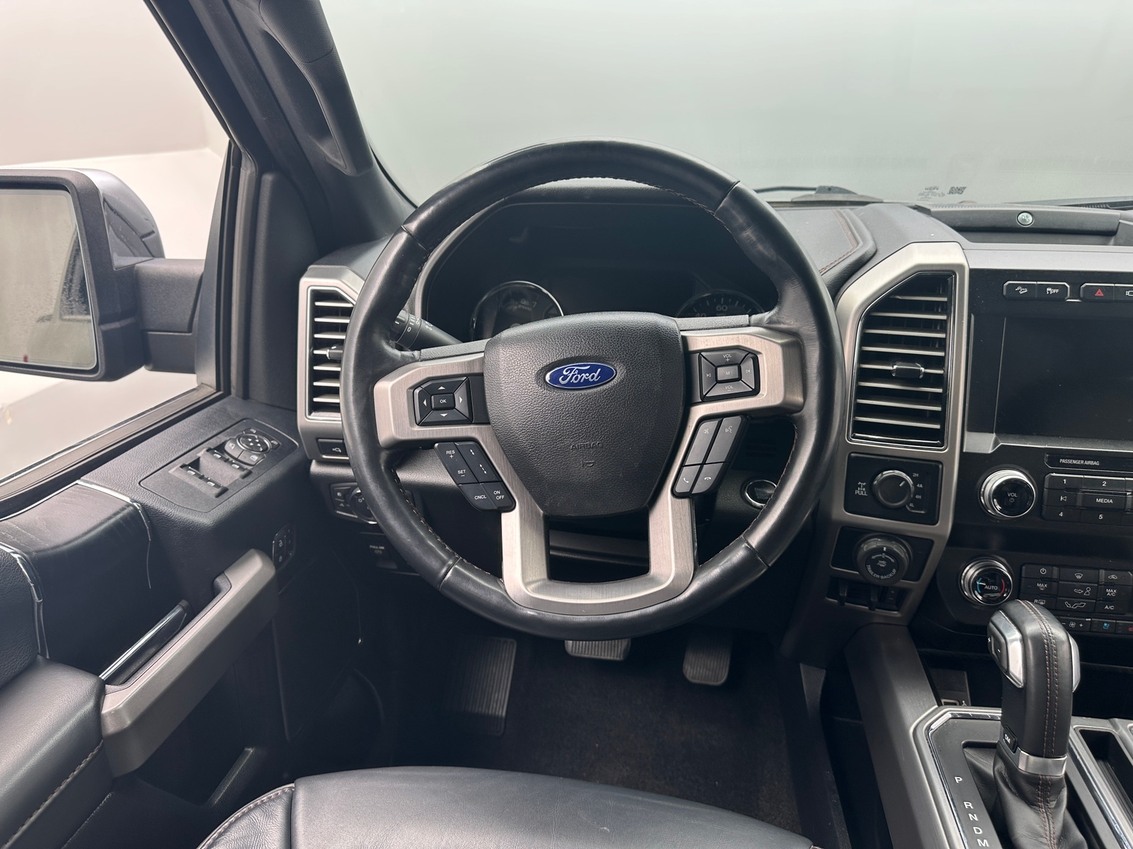 Thumbnail: 2020 Ford Econoline - 4