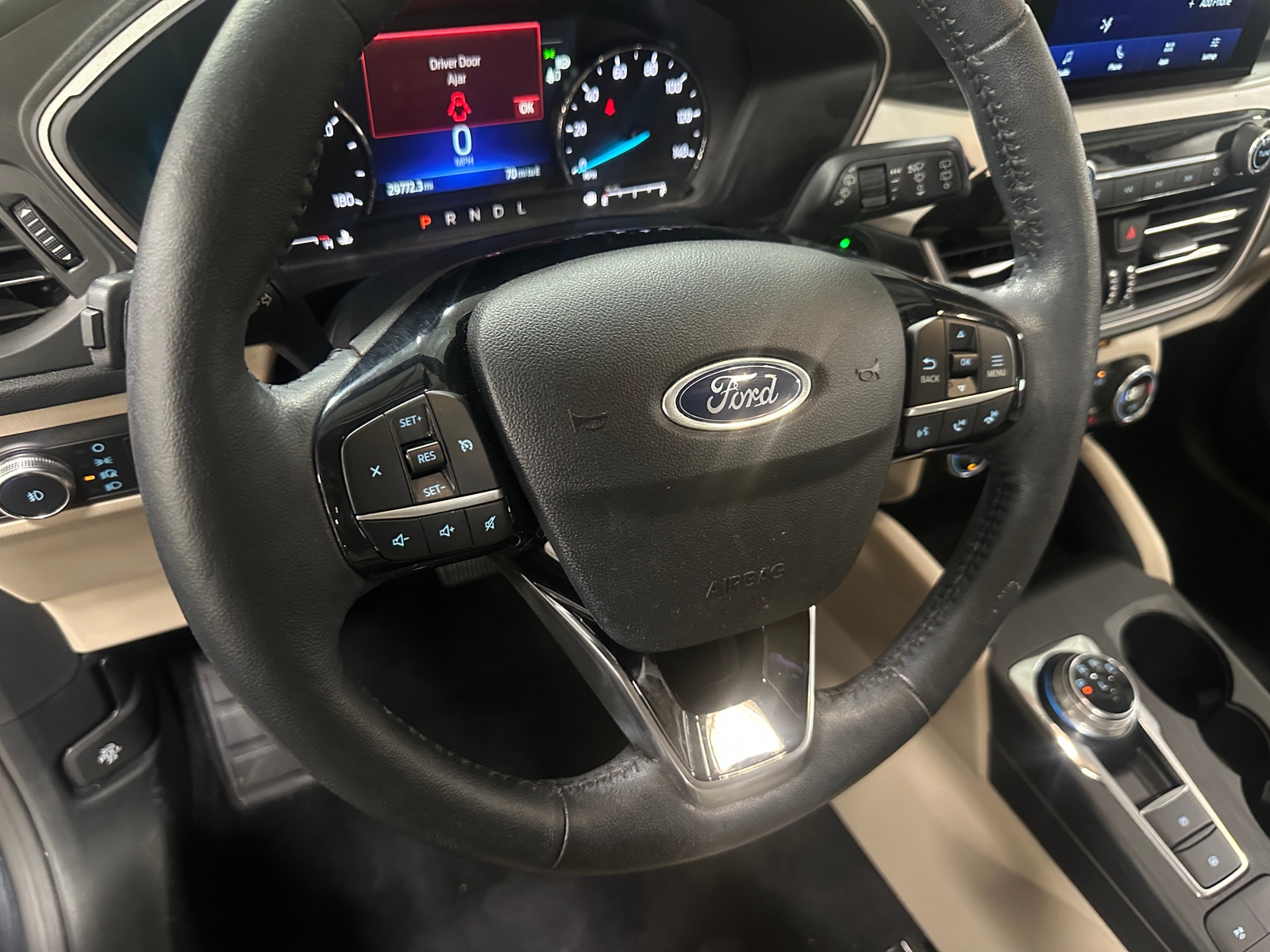 Thumbnail: 2021 Ford Escape - 4