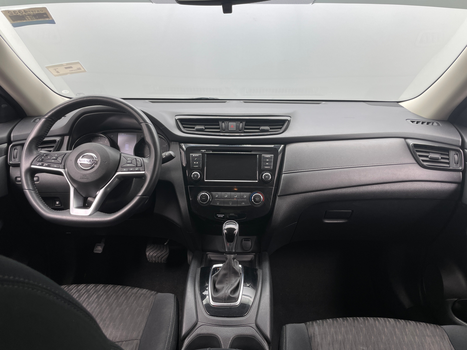 Thumbnail: 2018 Nissan Rogue - 3