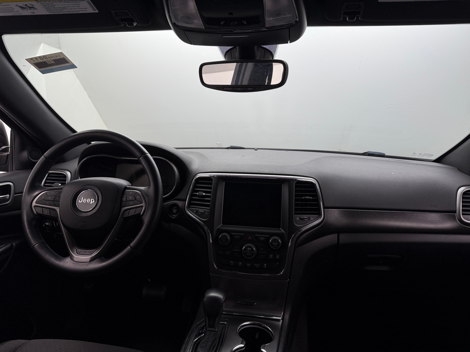Thumbnail: 2018 Jeep Grand Cherokee - 3