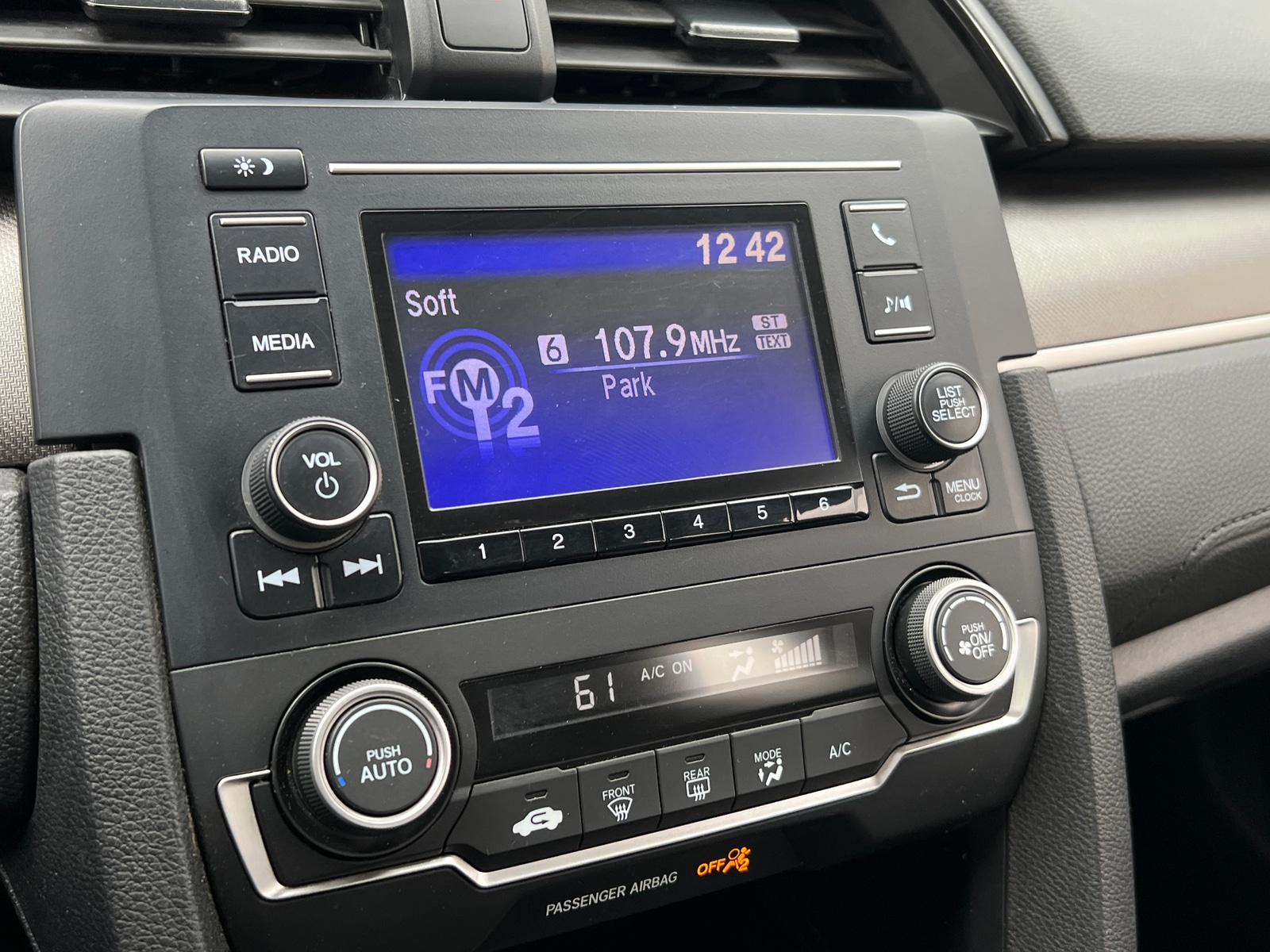 Thumbnail: 2019 Honda Civic - 4