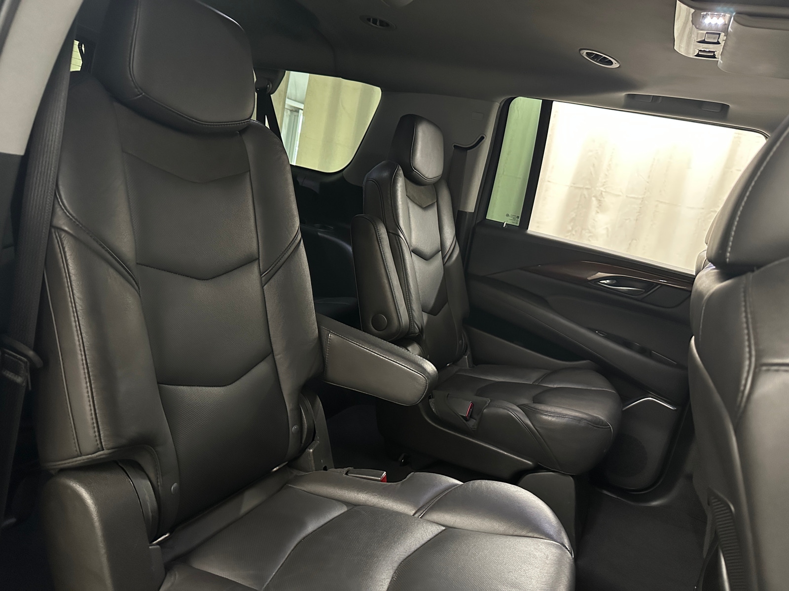 Thumbnail: 2019 Cadillac Escalade - 5