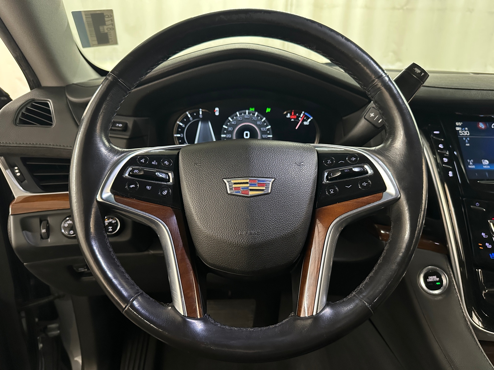 Thumbnail: 2019 Cadillac Escalade - 4