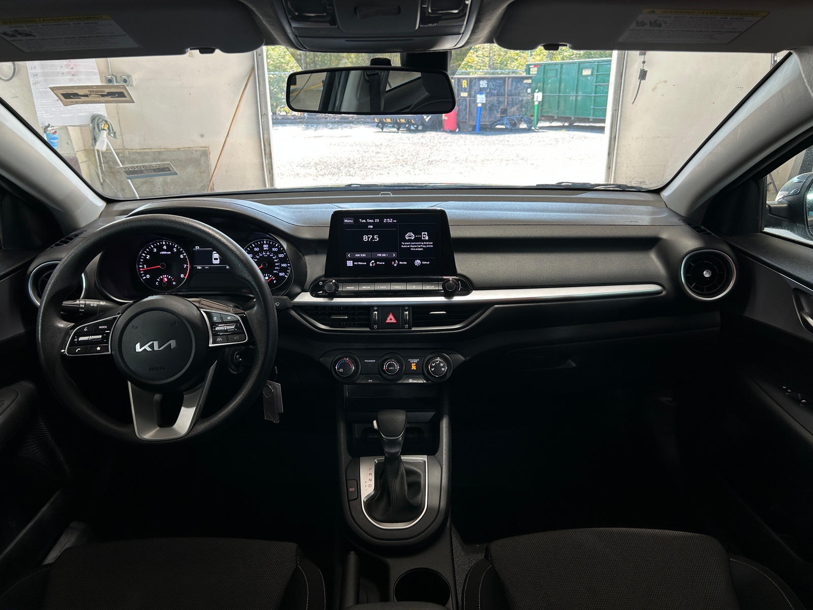 Thumbnail: 2024 Kia Forte - 3