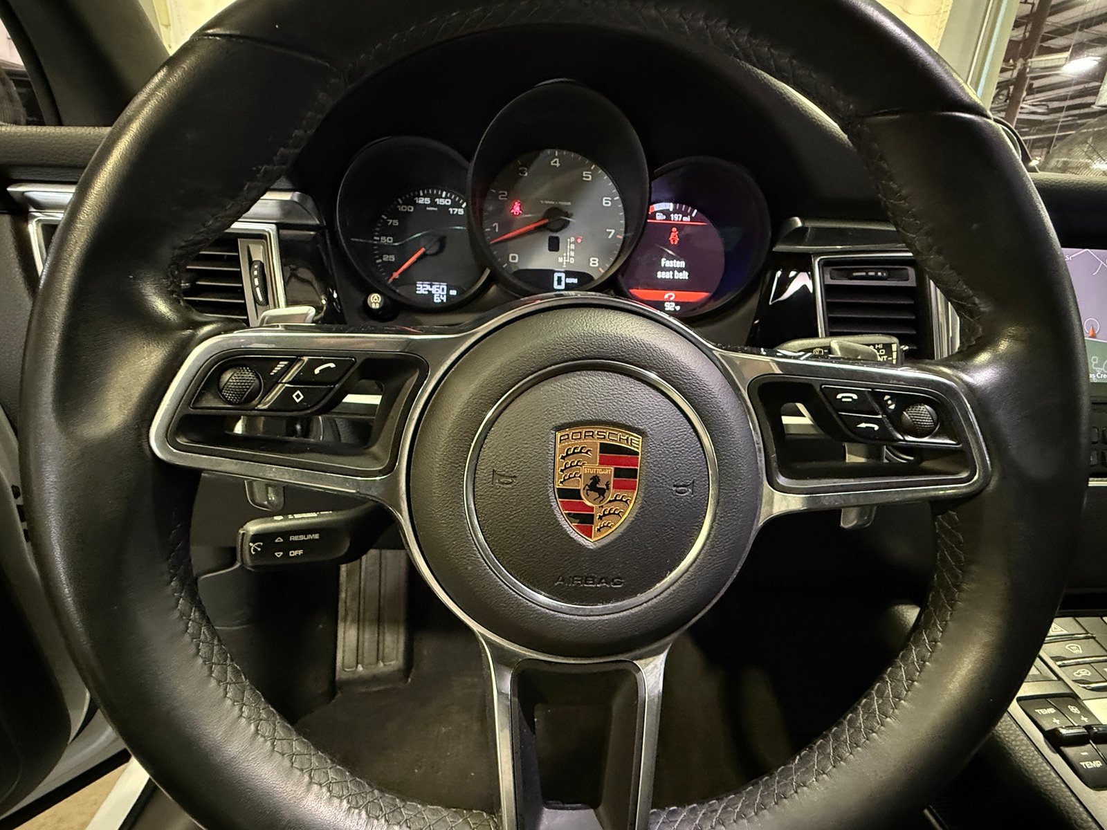 Thumbnail: 2017 Porsche Macan - 4