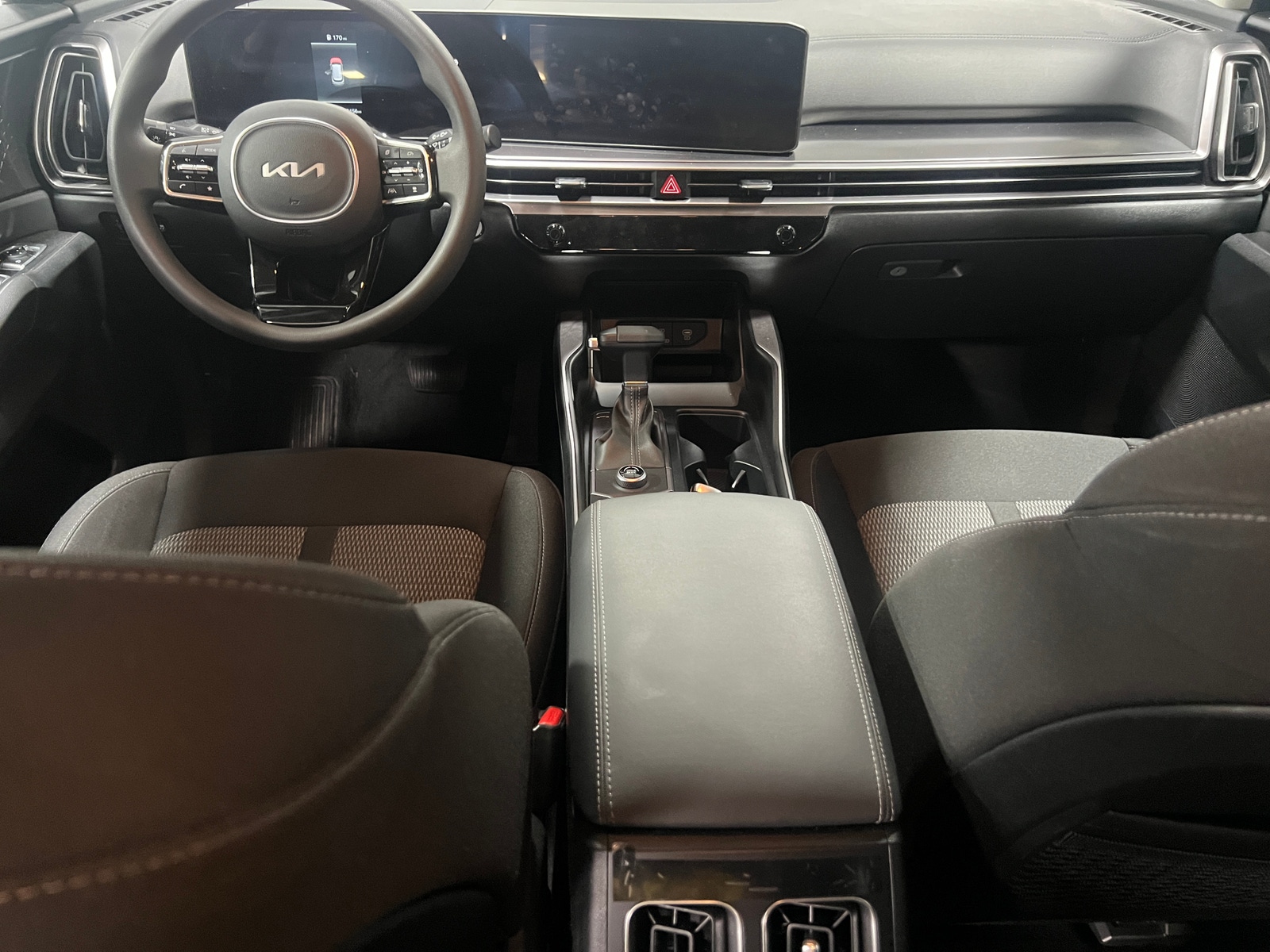 Thumbnail: 2025 Kia Sorento - 3