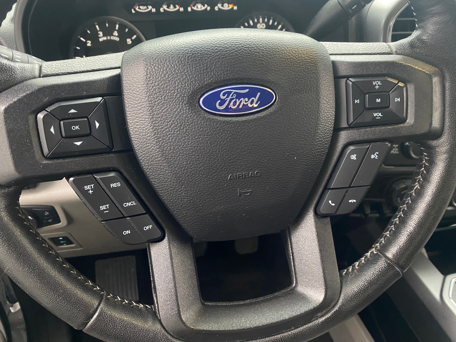 Thumbnail: 2020 Ford Econoline - 5