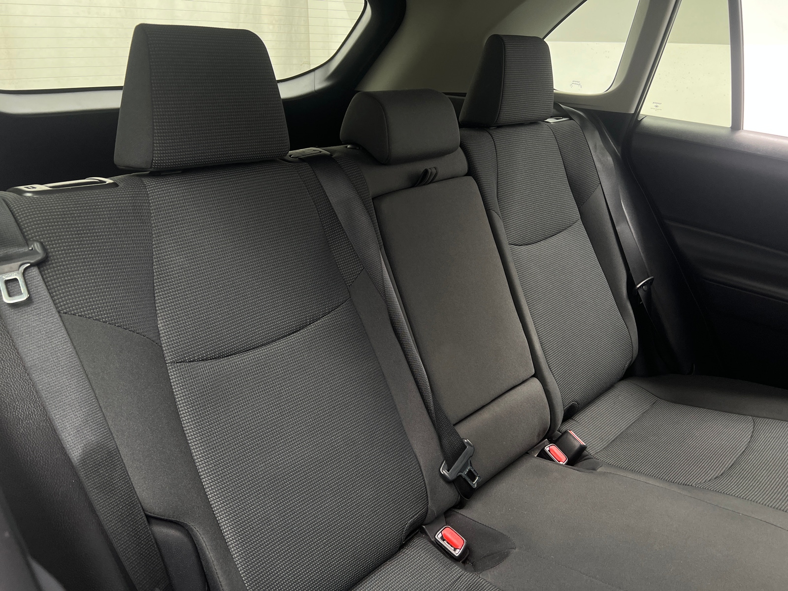 Thumbnail: 2021 Toyota RAV4 - 6